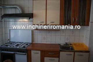 Inchiriez apartament 3 camere zona Salajan