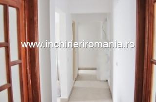 Inchiriez apartament in TECUCI 3 camere, mobilat