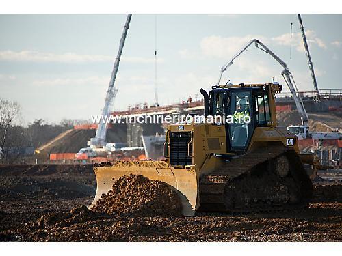 Inchiriez buldozer